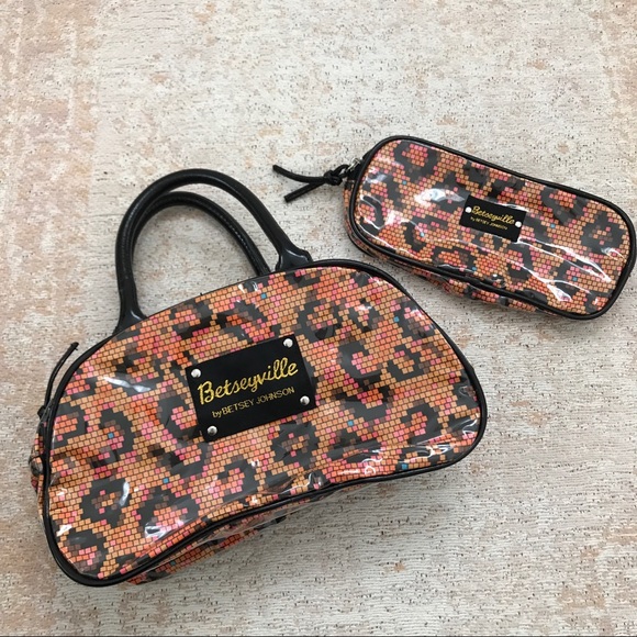 Betsey Johnson Geometric Leopard Print Bag - Picture 4 of 6